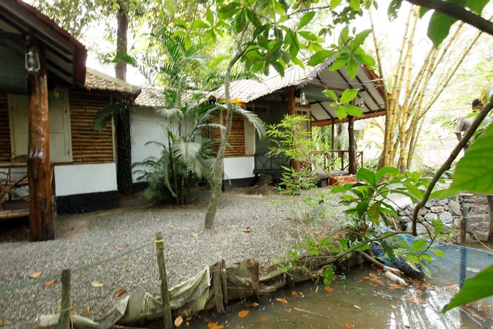 Tharavadu Heritage Home Kumarakom Extérieur photo