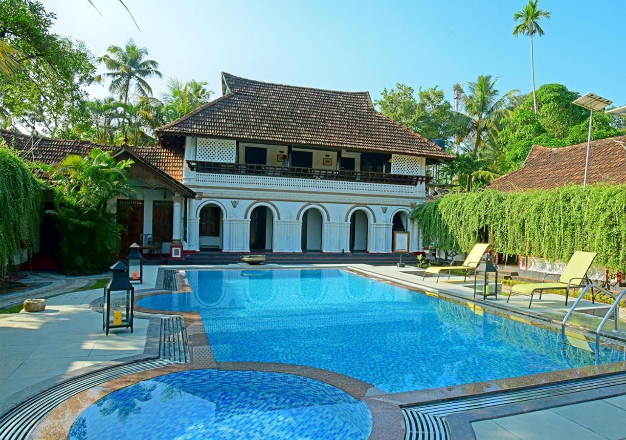 Tharavadu Heritage Home Kumarakom Extérieur photo